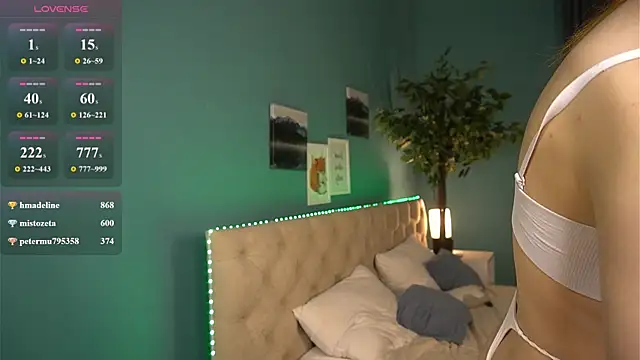 Watch Lisafoxy_ live on EroticFlix - High definition streams