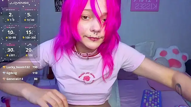 Watch KittieHeart live on EroticFlix - High definition streams