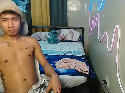 Ur_hottestjonny webcam