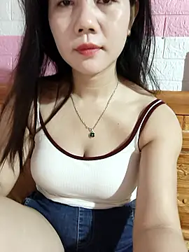 Ngocmai_lazdy webcam