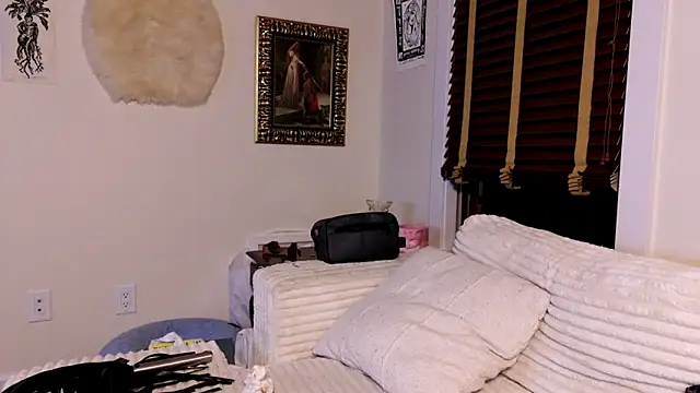 Ravishingrosemary webcam