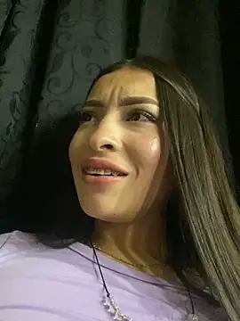 Itze_Mua live cam