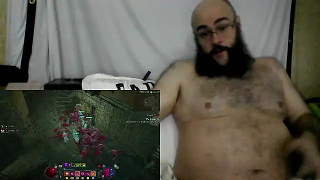 BriTheTopBear webcam