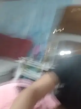 Leilaplus0s webcam