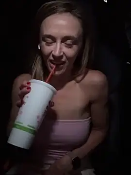 lunagirl13 live cam