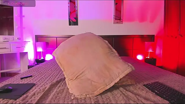 MiaMarin_hot webcam
