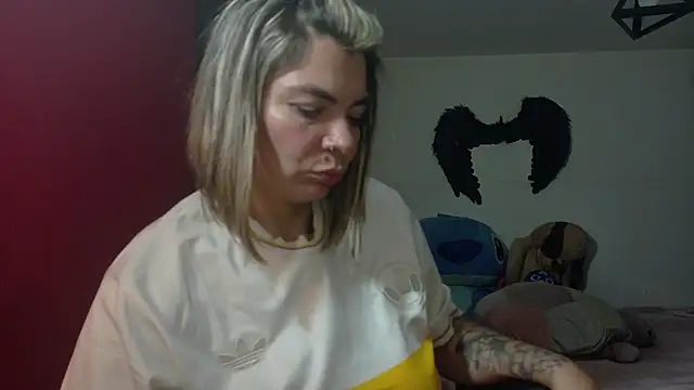 Watch charlotedoll live on EroticFlix - High definition streams