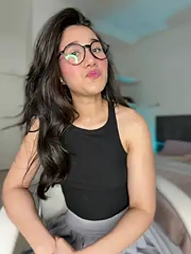 Watch julieta_jhonss live on EroticFlix - High definition streams