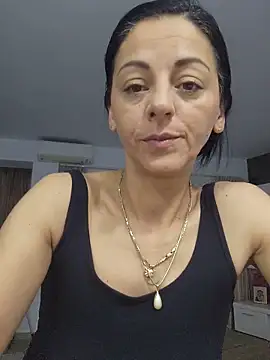bruneta_sexy23 webcam