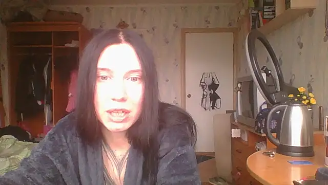 RussNocturnal webcam