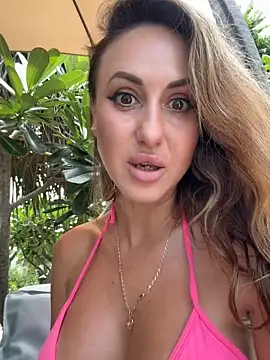 Bella-Grace webcam