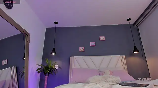 NaishaFord_1 webcam