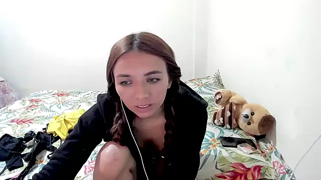 megan_doll2123 webcam