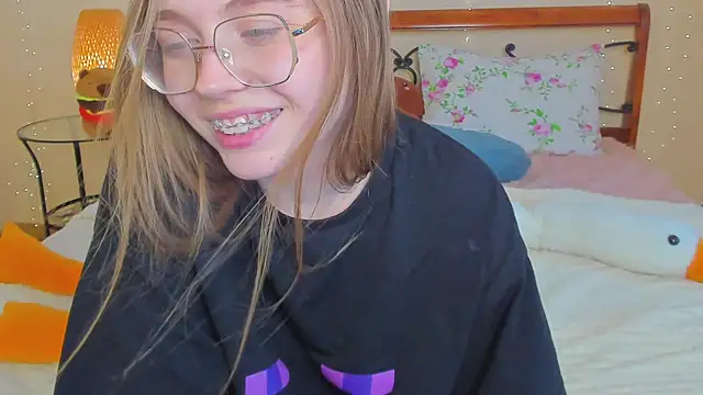 Watch miya_soft live on EroticFlix - High definition streams