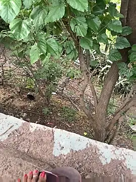 YOURBHABI143 webcam