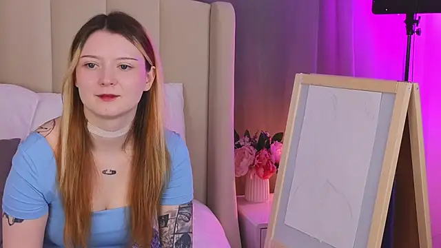 AlyssFrost webcam