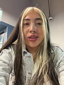 ManuelaVeeleez webcam