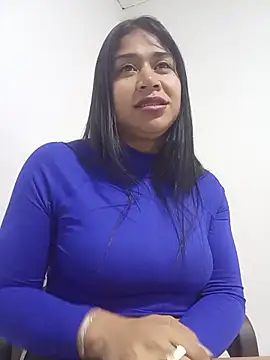 Watch LexyJohnnes_ live on EroticFlix - High definition streams