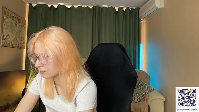 Lill_Lily webcam
