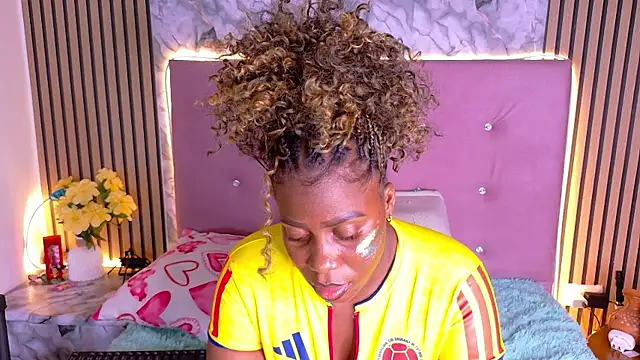 Watch choco_dessert_ live on EroticFlix - High definition streams