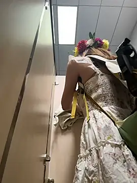 okgirl_23 webcam