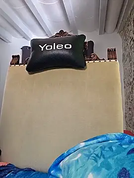 kylie_blck (F young) - SpreadPussy+1SurpriseVideo