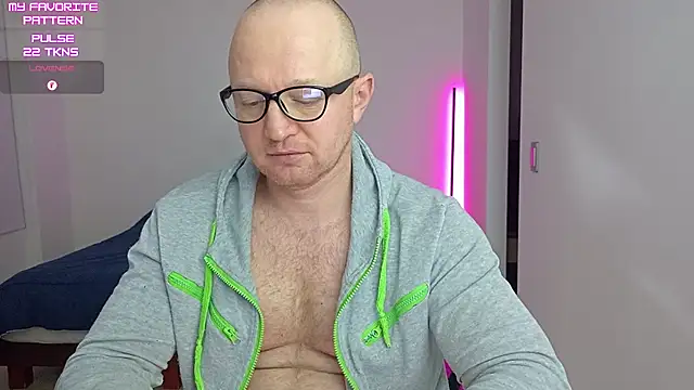 kevintyler69 live sex cam