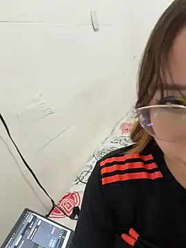 AliciaWhite_nt webcam