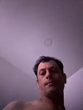 Carlosmauricio123 live cam room