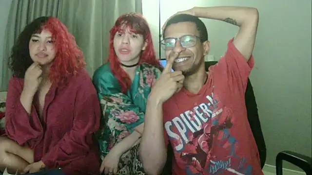 Watch MorangoCChoc live on EroticFlix - High definition streams