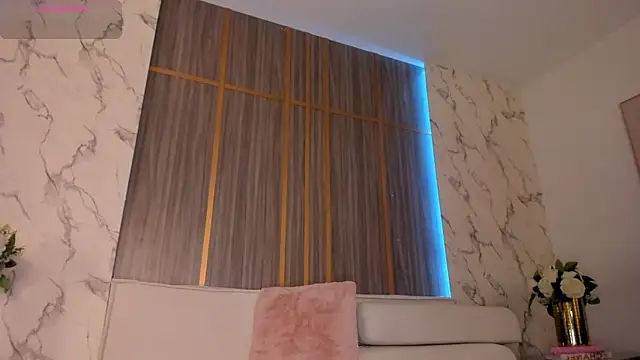 isabellaallen (F young) - Ride pillow with oily ass ⭐😈