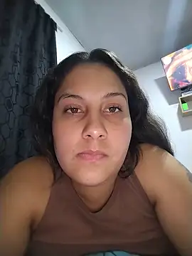 Watch esmeralda_jadees live on EroticFlix - High definition streams
