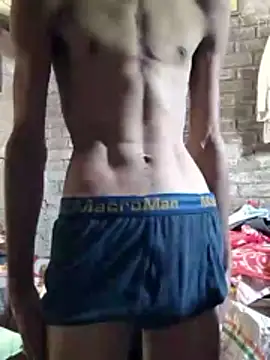 ThethunderPo live cam on StripChat