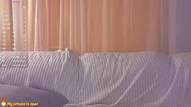 antonelaameli (F teen) - Flash boobs