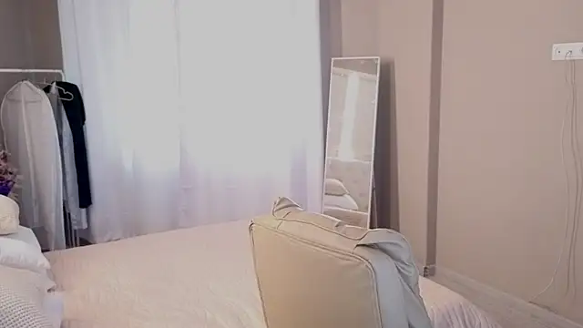 _feel_me_ - _feel_me_'s free webcam - UK Sex Cams