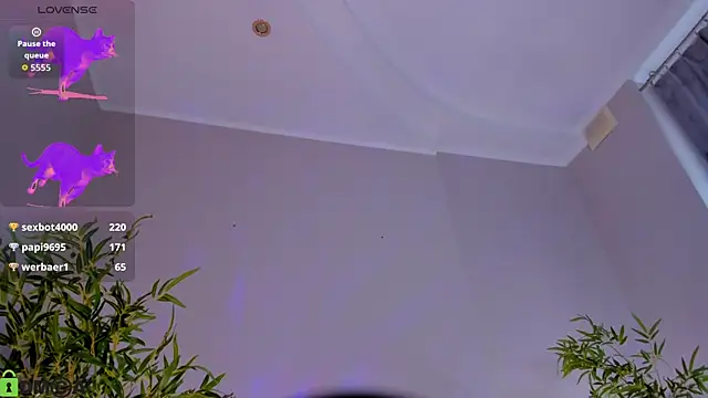 Watch miiss__lulu live on EroticFlix - High definition streams