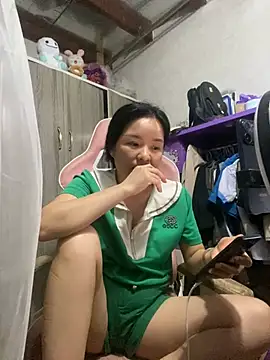 ivy_trix2 (F young) - Help me