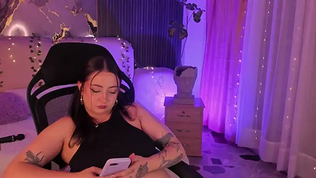 SarahCastro1_ webcam