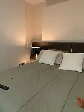 lauradaft webcam