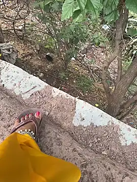 YOURBHABI143 webcam