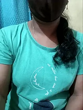 Latha_lovely webcam