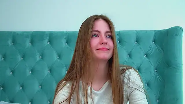 SofiaSarvains live cam on StripChat