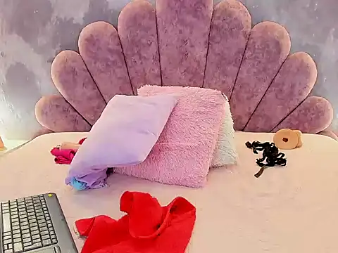 Victoria_Drew_ webcam