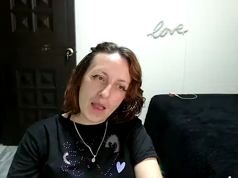 kittykalor09 live cam on StripChat