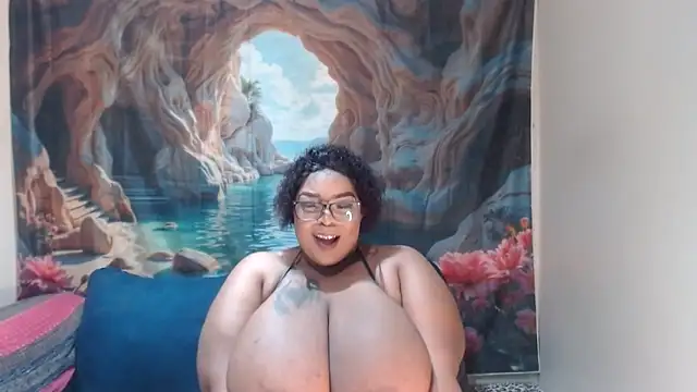 xGIANTEBONY30x webcam