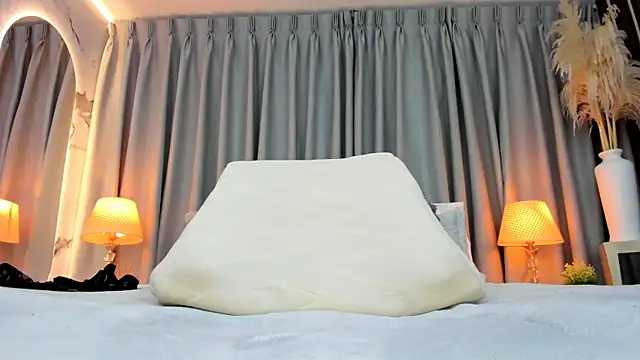 latyndollts (T young) - 💦 Make me Cum 💦 #lovense ⭐Lush On! ⭐