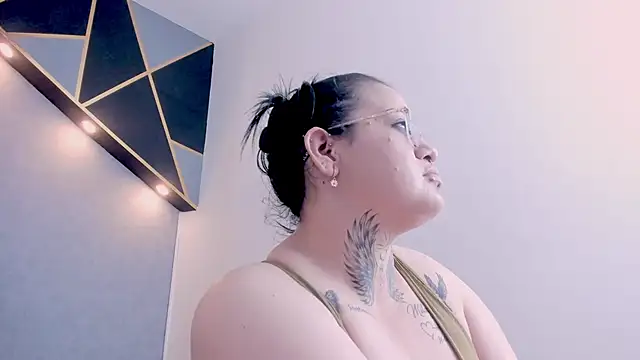 brigittemiller (F milf) - warm my pussy