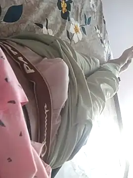 PracticalGum40 webcam