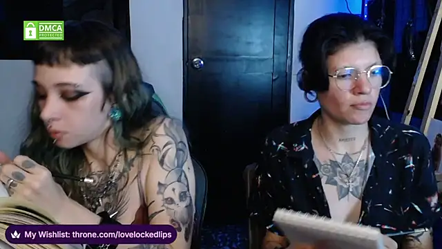 lovelockedlips webcam
