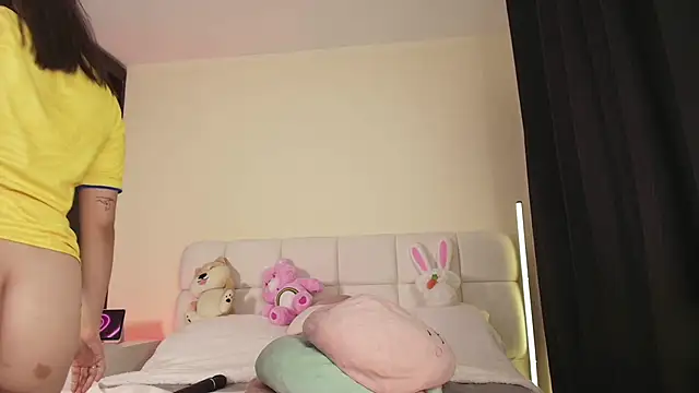 justonecute (F young) - Control my toy